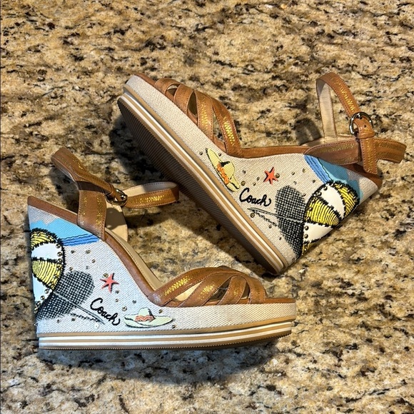 Coach Shoes - Coach Caroline Platform Pumps Sz 9.5
